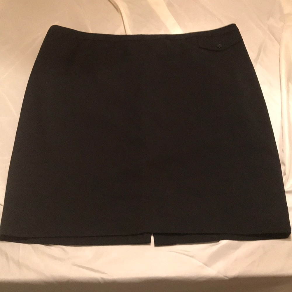 GAP Outlet black pencil skirt